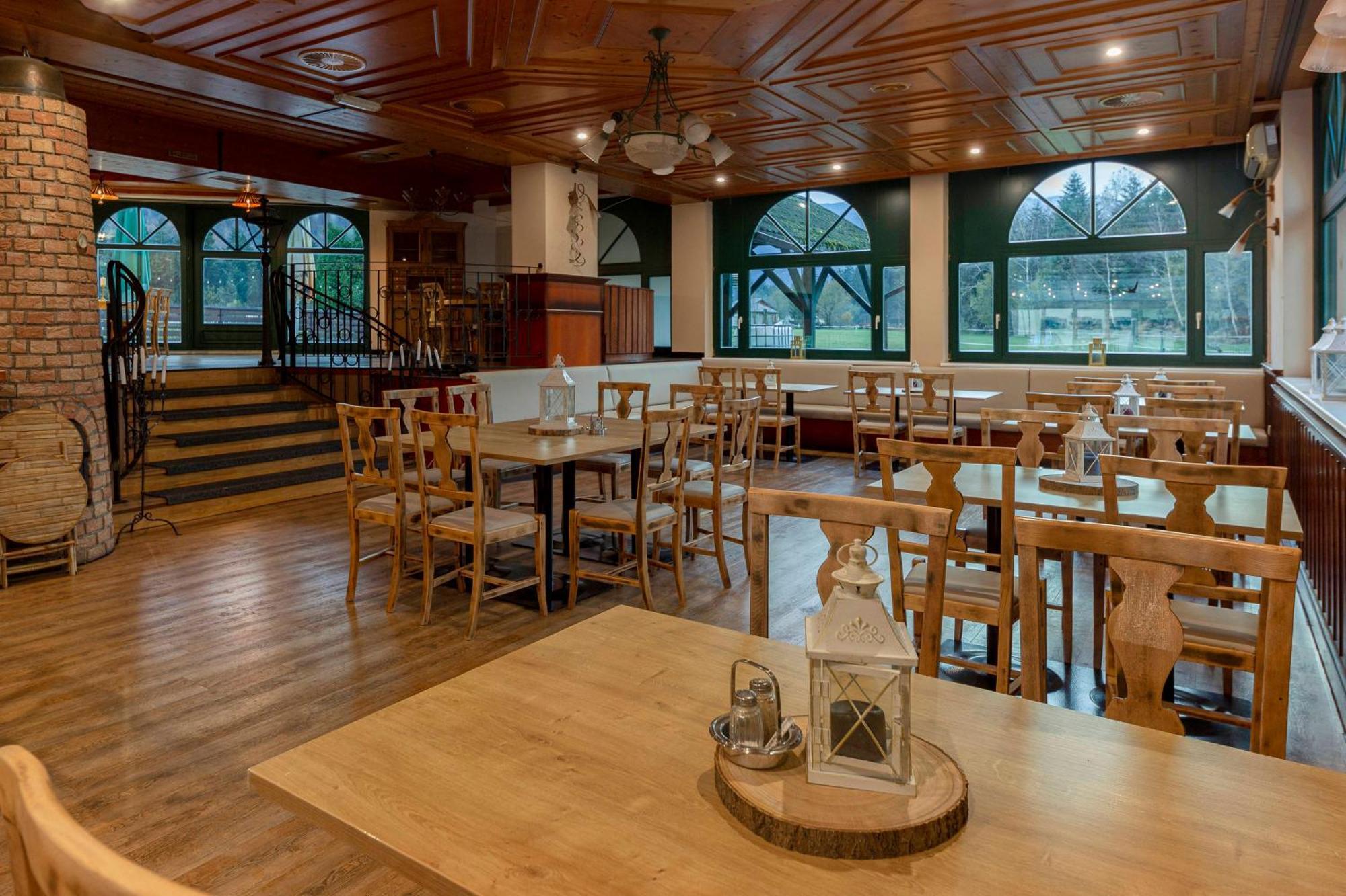 Hotel Burger Venise Recica ob Savinji ภายนอก รูปภาพ