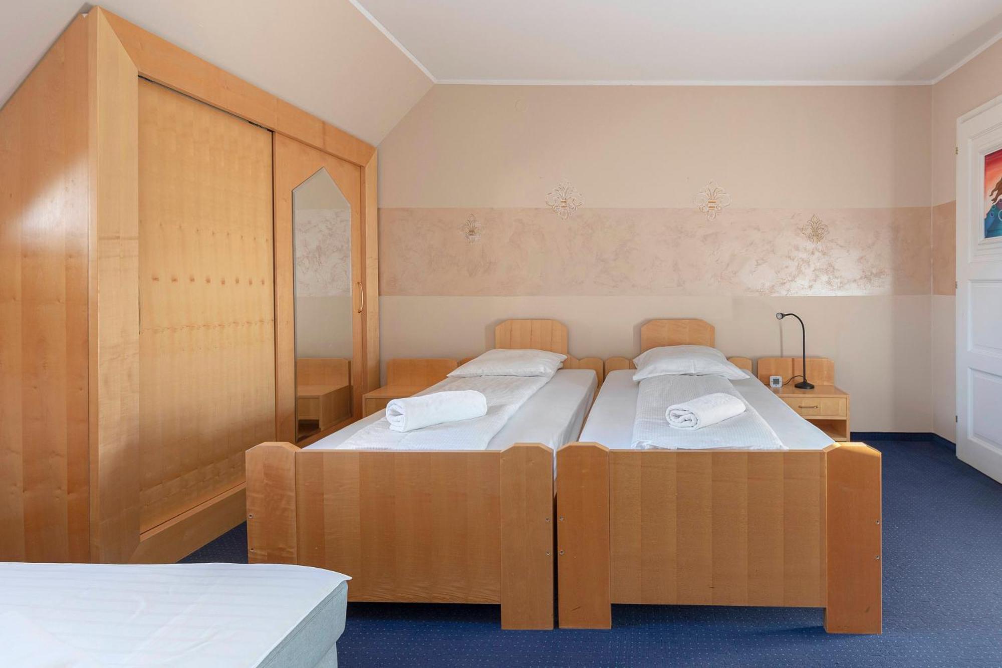 Hotel Burger Venise Recica ob Savinji ภายนอก รูปภาพ