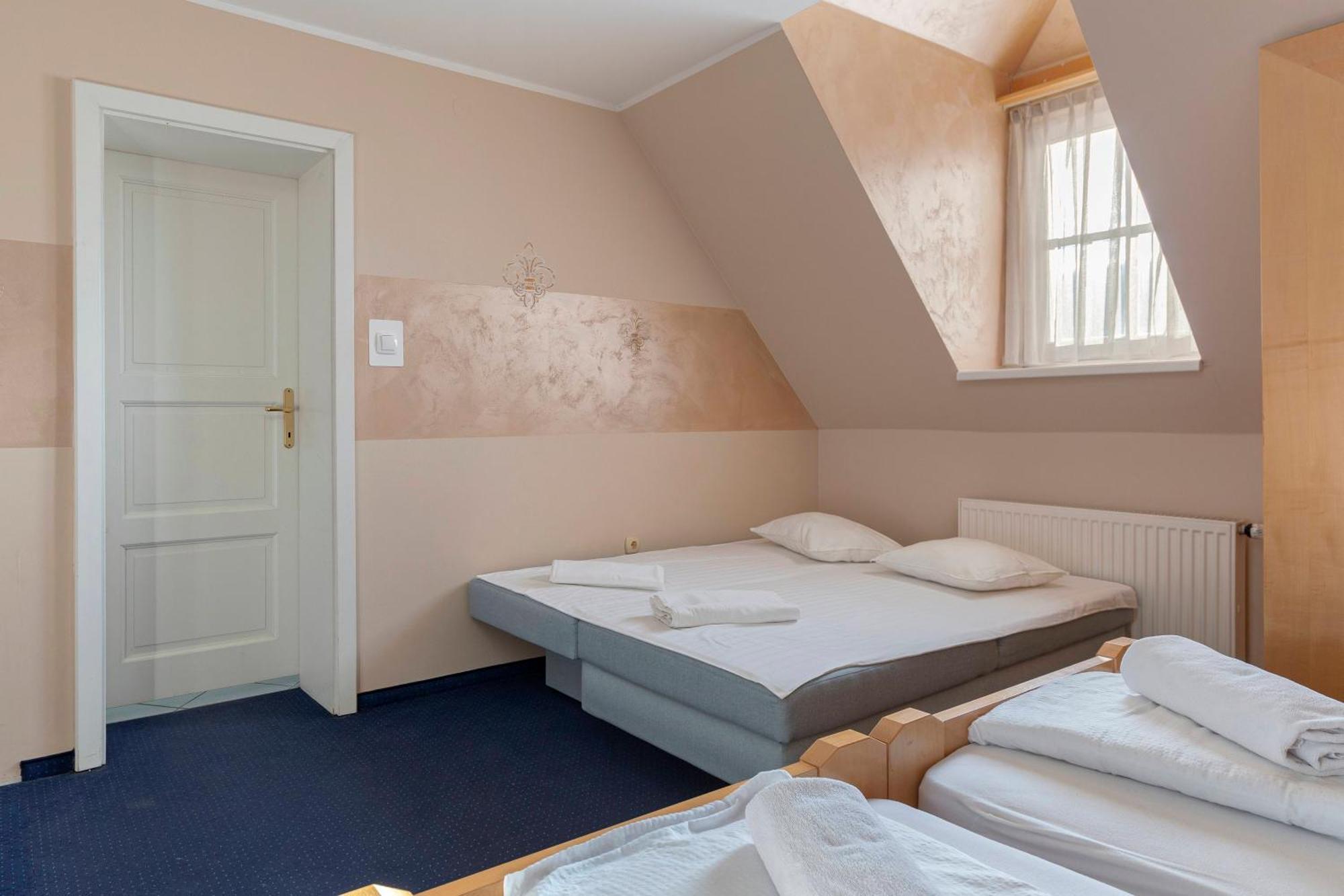Hotel Burger Venise Recica ob Savinji ภายนอก รูปภาพ